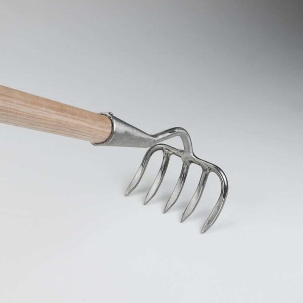 Garden Rake 5t bended