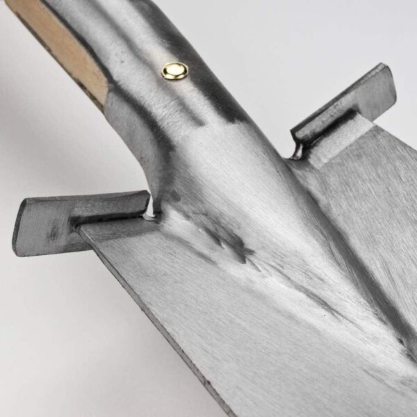 Bêche étroite avec repose-pieds -D-Handle