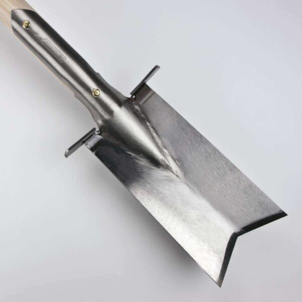 Transplanting Spade with steps