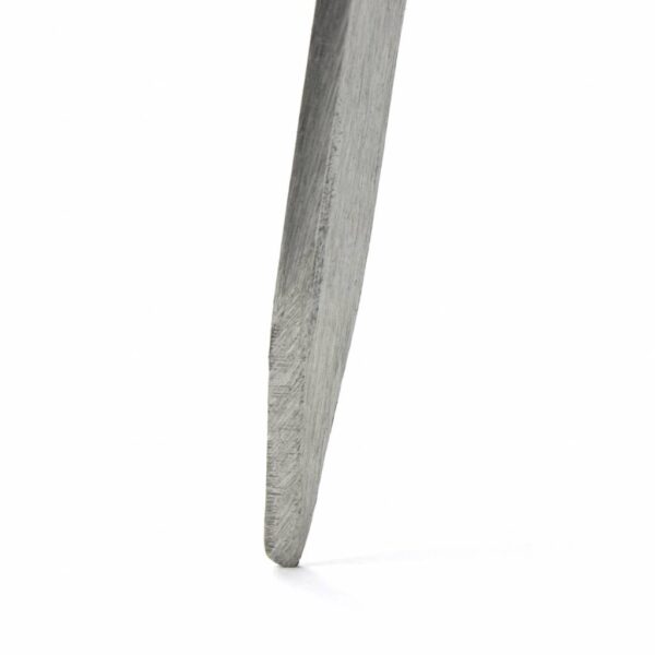 Raised Bed Stone Scratcher