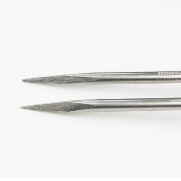 Fourchette à désherber à main 2 dents (étroite)