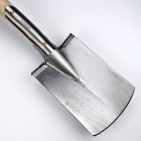 Border Spade with steps LUXE
