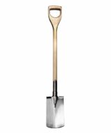 Spade with steps